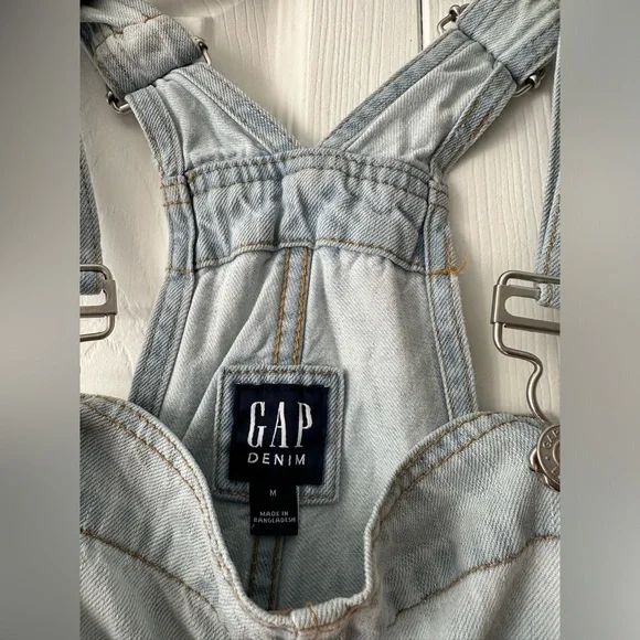 Gap overalls - Picture 2 of 4